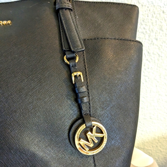 SALE!!! Michael Kors Jet Set Saffiano Black Leather Signature Lg Satchel Handbag - Picture 9 of 16